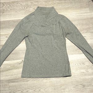 Long sleeve athletic